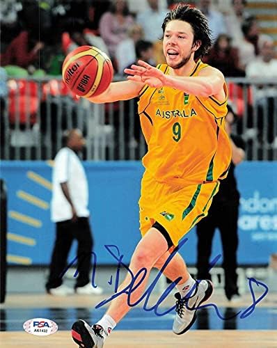 Матю Деллаведова подписа снимка 8x10 PSA / DNA Australia Автограф Кливланд Кавалиърс - Снимки на НБА с автограф